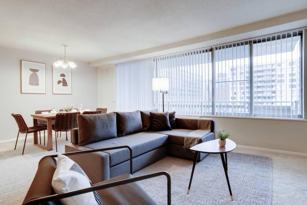 Elegant Apartment W Views At Crystal City Арлінгтон Екстер'єр фото
